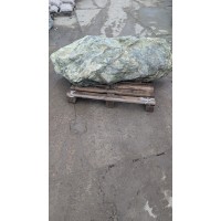 Эксклюзивный Камень Змеевик "Обломок"