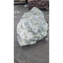 Эксклюзивный Камень Змеевик "Обломок"