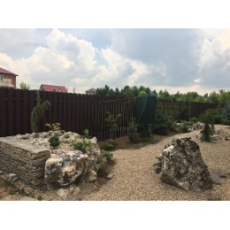 Природный камень валун Эльбрус (выветренный известняк)