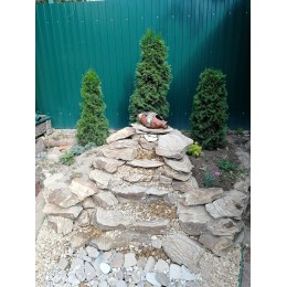 Природный камень Бутовый песчаник Тигровый для подпорной стенки